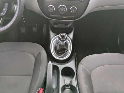Used 2015 Kia Soul FWD image 17