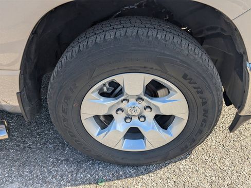 Used 2024 RAM 1500 Big Horn image 11