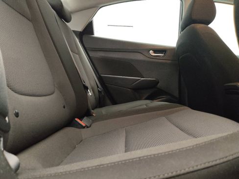 Used 2022 Hyundai Accent SEL FWD image 19