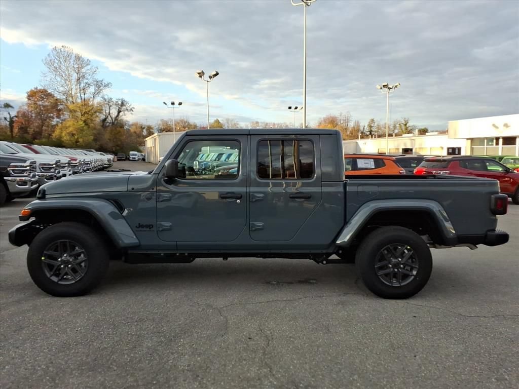 New 2026 Jeep Gladiator Sport AWD/4WD image 7