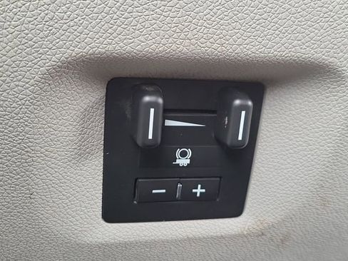 Used 2013 GMC Sierra 2500 SLE w/ Suspension Package, Off-Road image 23