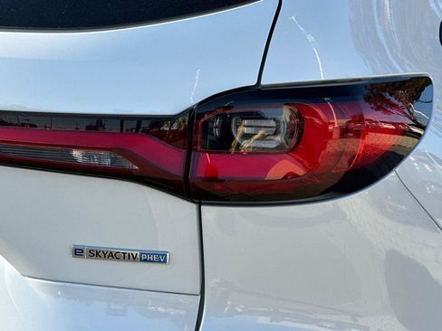 Certified 2024 MAZDA CX-90 Plug-In Hybrid w/ Preferred image 28