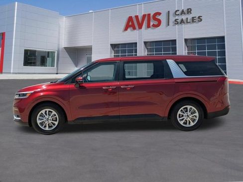 Used 2023 Kia Carnival LX FWD image 10