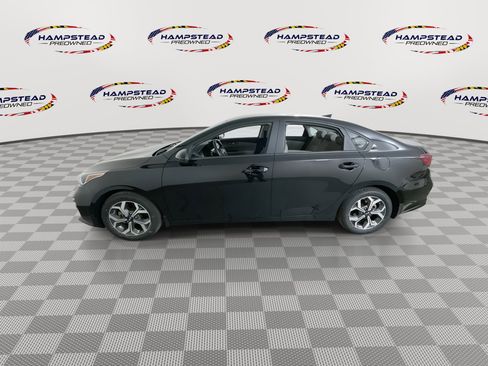Used 2021 Kia Forte LXS FWD image 5
