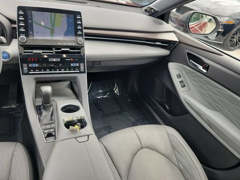 Used 2019 Toyota Avalon Limited w/ Advanced Safety Package FWD image 28