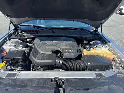 Used 2017 Dodge Challenger SXT RWD image 15