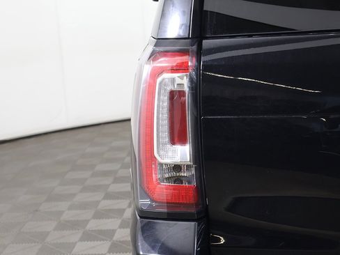 Used 2019 GMC Yukon Denali w/ Denali Ultimate Package image 20