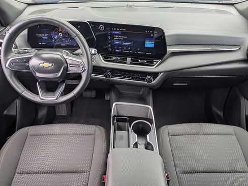 Used 2025 Chevrolet Equinox LT FWD image 15