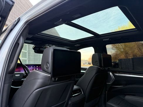 Used 2026 Cadillac Escalade Platinum Sport w/ LPO, ONYX Package image 38