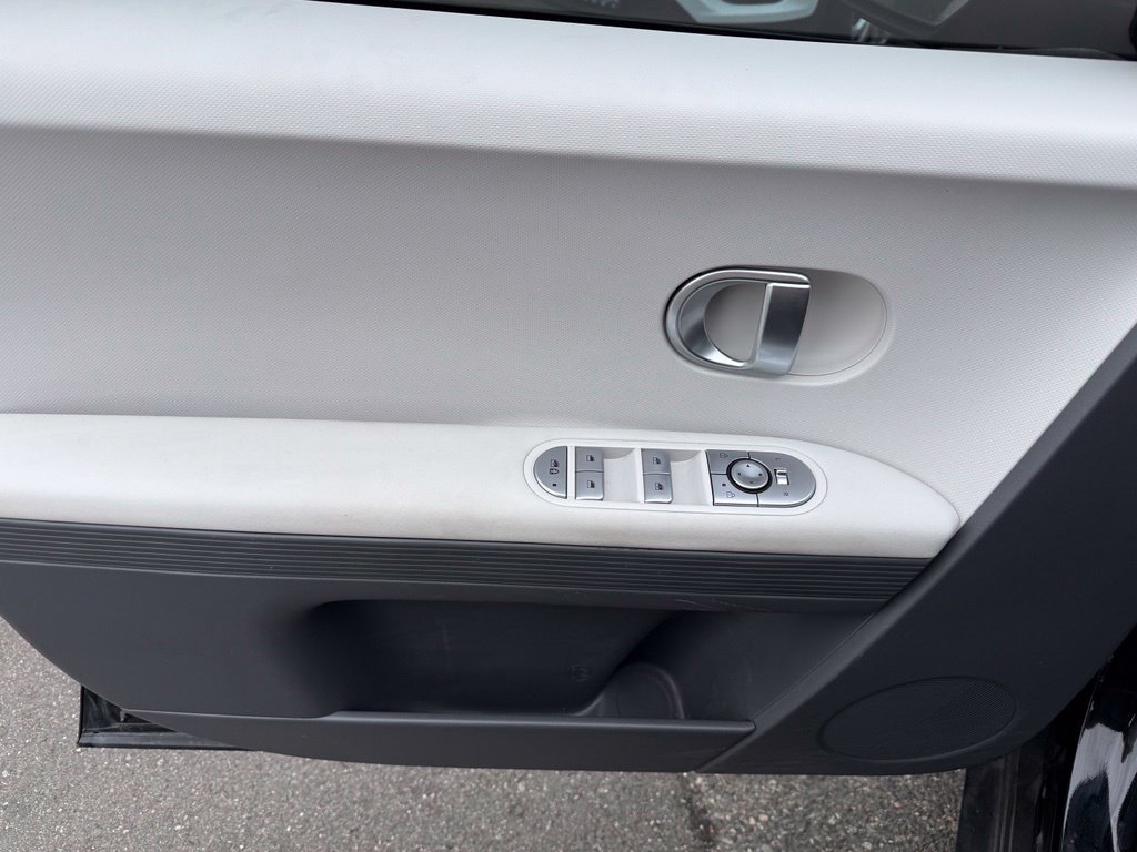 Certified 2024 Hyundai Ioniq 5 SEL AWD/4WD image 15