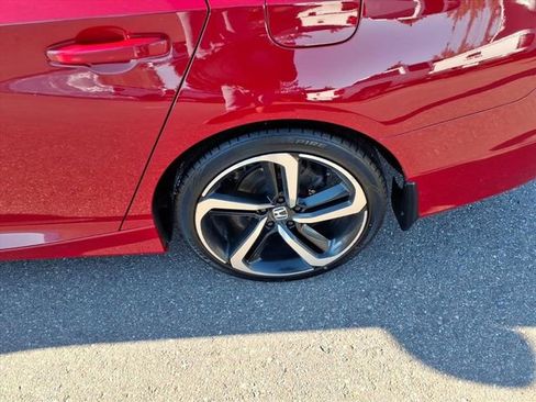 Used 2018 Honda Accord Sport image 21