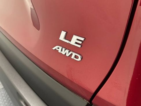 Certified 2021 Toyota RAV4 LE AWD/4WD image 14