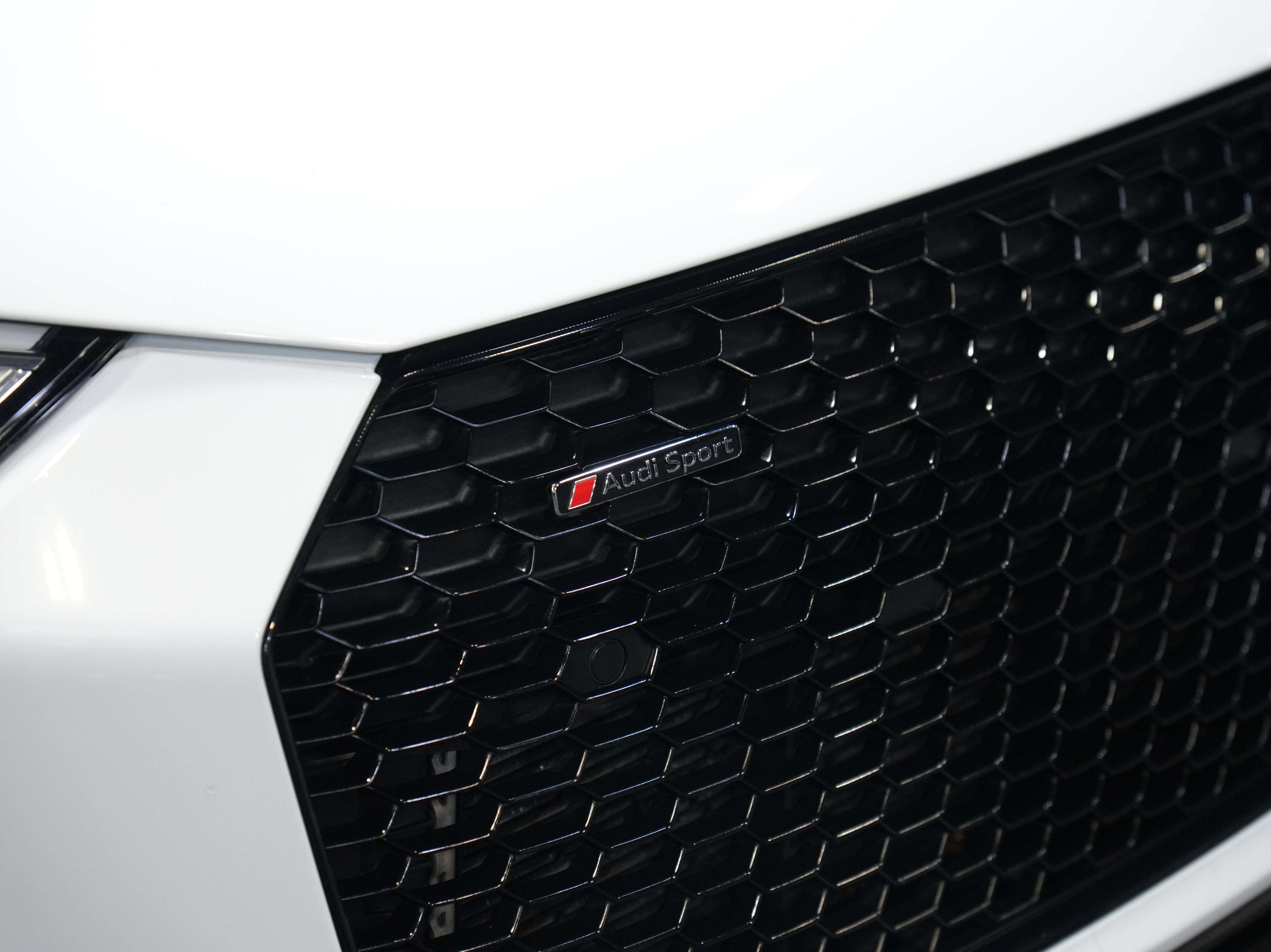 Used 2017 Audi R8 V10 plus AWD/4WD image 12