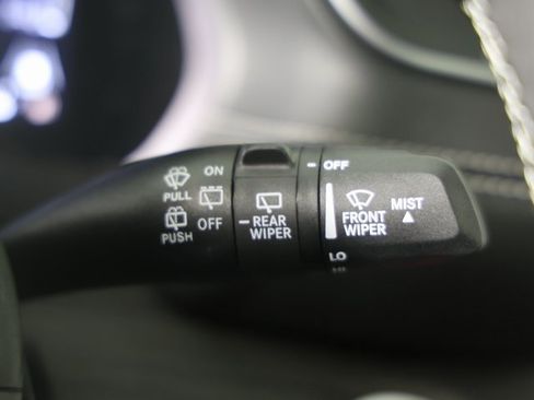 New 2025 Jeep Grand Cherokee Limited w/ Black Appearance Package image 25