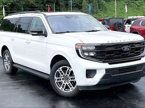 Certified 2025 Ford Expedition Max Active AWD/4WD image 2