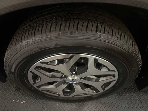 Certified 2023 Subaru Forester Premium image 8