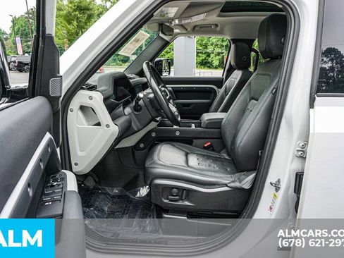 Used 2022 Land Rover Defender 110 SE AWD/4WD image 18
