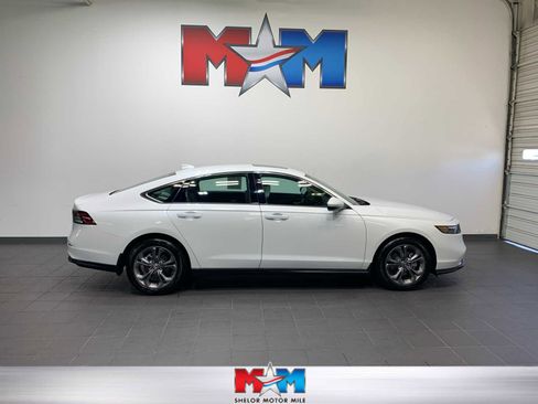 Used 2024 Honda Accord EX image 1