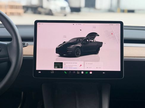Used 2023 Tesla Model Y Long Range AWD/4WD image 27