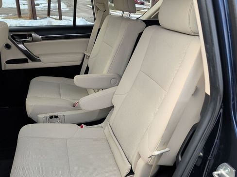 Used 2022 Lexus GX 460 Premium image 14