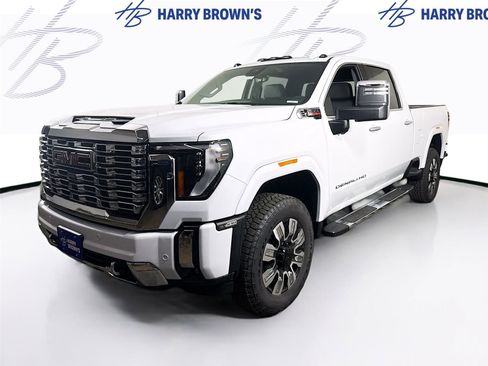 New 2026 GMC Sierra 3500 Denali w/ Denali Reserve Package AWD/4WD image 1