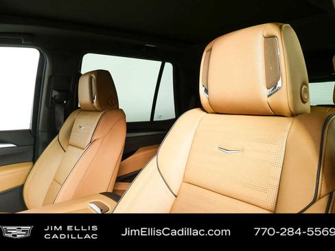 New 2026 Cadillac Escalade Luxury w/ Touring Package AWD/4WD image 5
