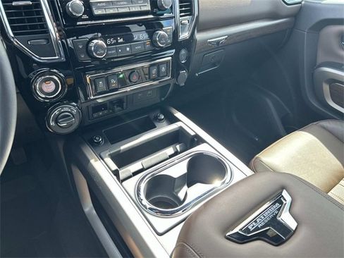 Used 2024 Nissan Titan Platinum Reserve w/ Moonroof Package image 30