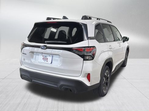 Certified 2025 Subaru Forester Premium image 7