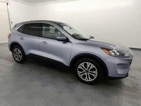 Used 2022 Ford Escape SEL image 9
