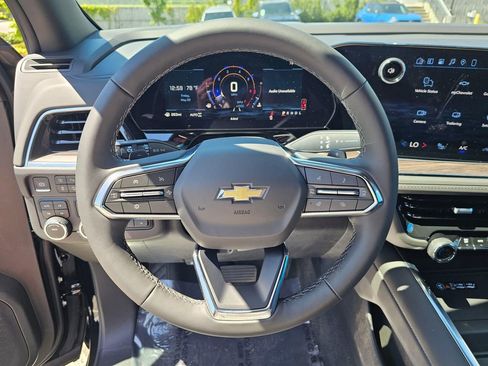 New 2026 Chevrolet Suburban LT w/ Comfort Package AWD/4WD image 27