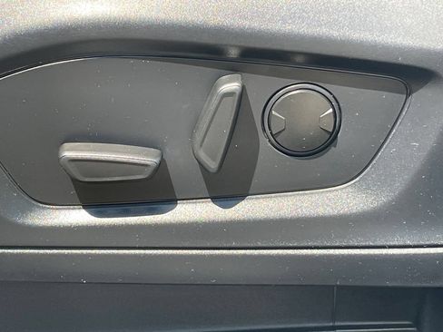 Used 2026 Ford Explorer Active AWD/4WD image 22