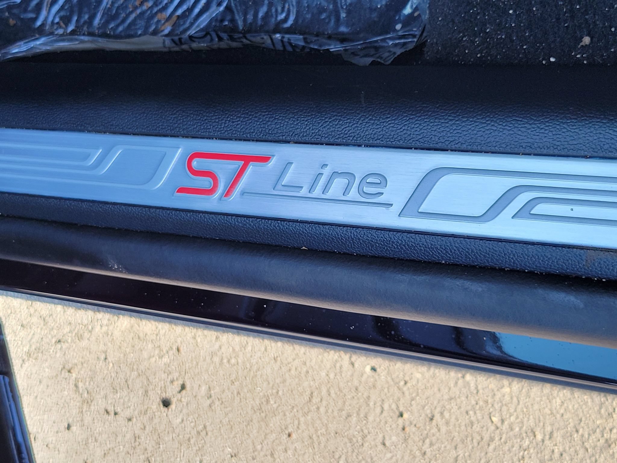Certified 2025 Ford Explorer ST-Line w/ Premium Package AWD/4WD image 34