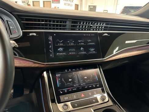 Used 2023 Audi Q8 Premium Plus AWD/4WD image 28