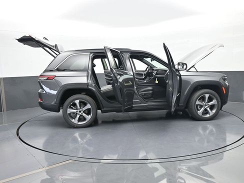 New 2026 Jeep Grand Cherokee Limited AWD/4WD image 58