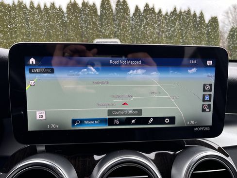 Used 2022 Mercedes-Benz GLC 300 GLC 300 image 28