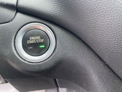 Certified 2020 Chevrolet Equinox LT image 17