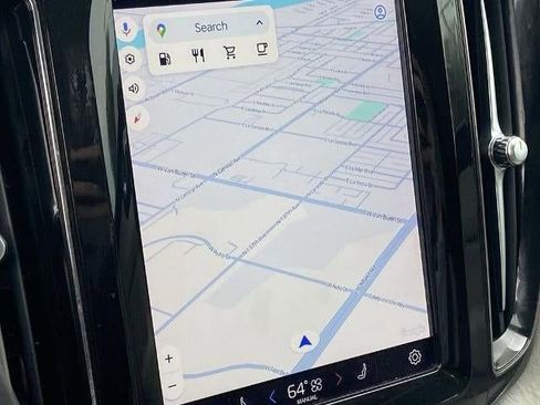 Used 2023 Volvo XC60 B5 Plus image 10