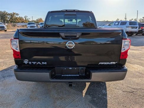 Used 2017 Nissan Titan PRO-4X image 5