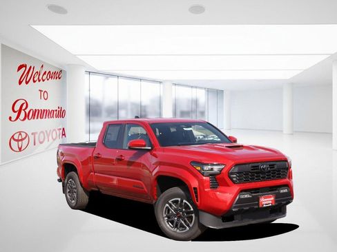 Used 2026 Toyota Tacoma TRD Sport AWD/4WD image 2