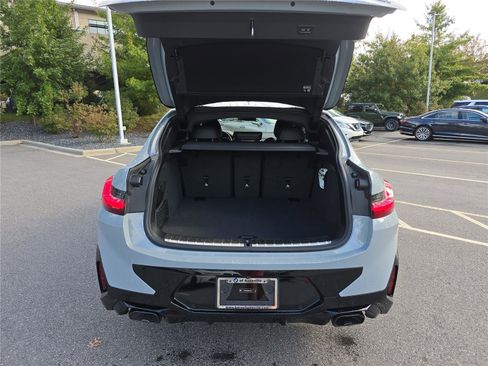 Used 2024 BMW X4 M40i image 4