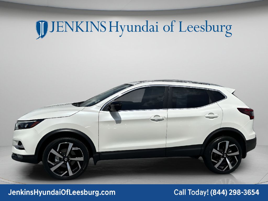 Used 2021 Nissan Rogue Sport SL w/ Premium Package FWD image 10