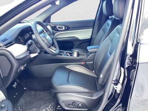 New 2026 Jeep Compass Limited image 10