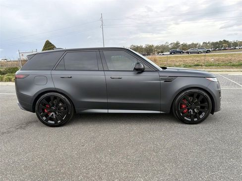 New 2026 Land Rover Range Rover Sport Dynamic SE image 6