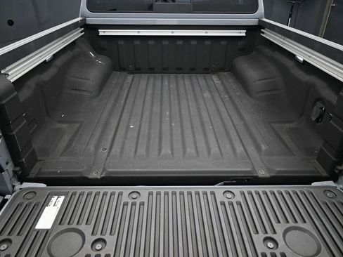 Used 2022 Nissan Frontier Pro-X image 38