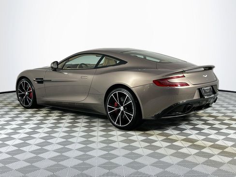Used 2016 Aston Martin Vanquish Coupe RWD image 2