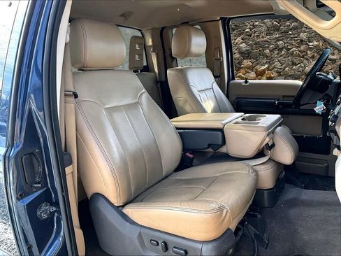 Used 2013 Ford F350 Lariat w/ Chrome Pkg image 7