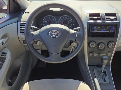 Used 2013 Toyota Corolla L image 13