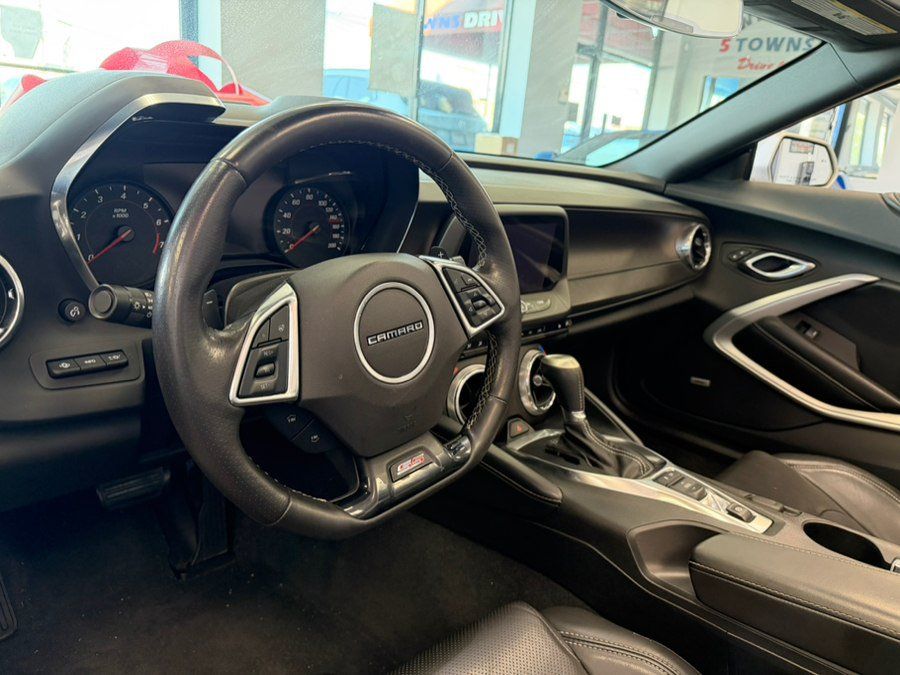 Used 2018 Chevrolet Camaro SS RWD image 20