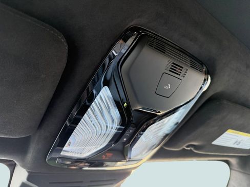 Certified 2025 BMW X7 xDrive40i AWD/4WD image 18