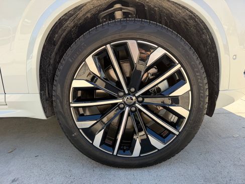 Certified 2026 Volvo XC90 T8 Ultra w/ Protection Package Premier AWD/4WD image 9